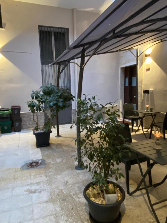 Il Cortiletto28 Rooms & House Сиракузы Экстерьер фото